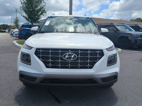 New 2026 Hyundai Venue SEL FWD image 3