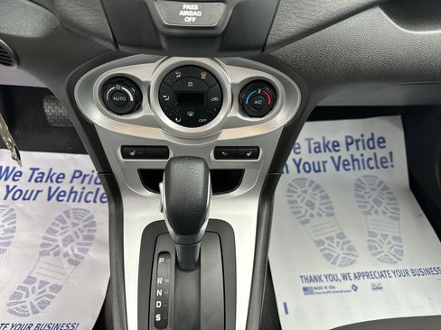 Used 2016 Ford Fiesta SE w/ Cold Weather Package FWD image 26