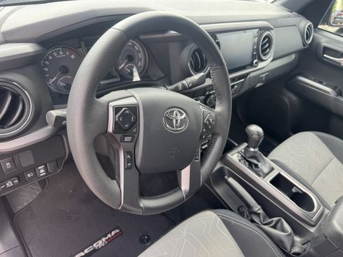 Used 2023 Toyota Tacoma TRD Off-Road AWD/4WD image 21