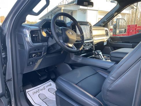 New 2025 Ford F150 Lariat w/ Equipment Group 501A Mid image 15