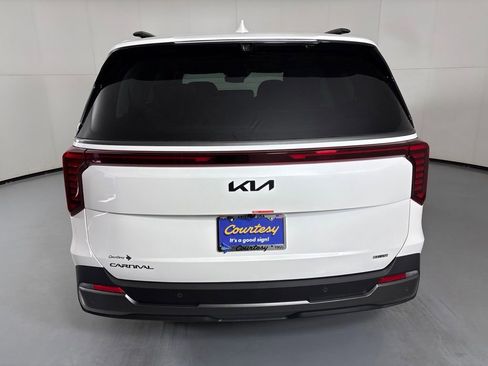 New 2026 Kia Carnival SX Prestige FWD image 6