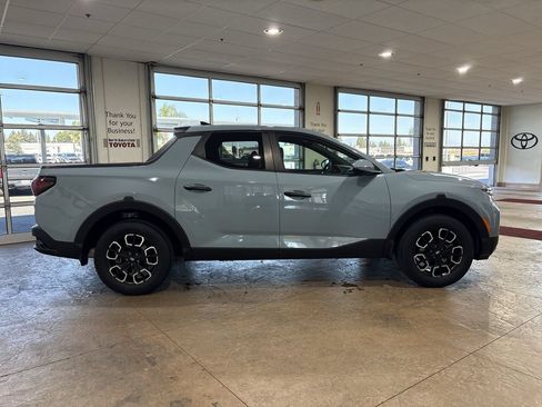 Used 2023 Hyundai Santa Cruz SEL w/ Cargo Package AWD/4WD image 3