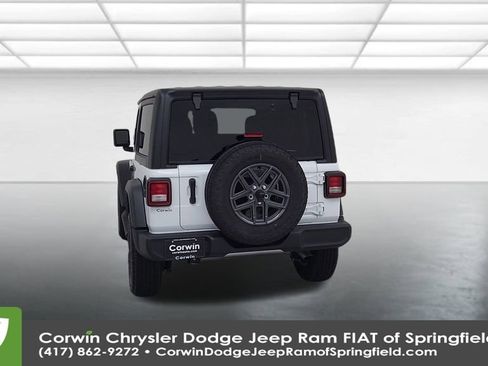 Used 2025 Jeep Wrangler Sport image 12