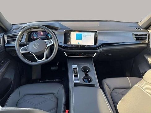 New 2026 Volkswagen Atlas Cross Sport SE image 5