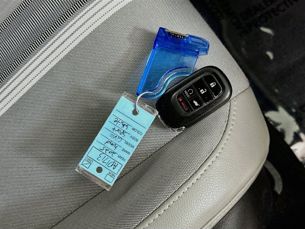 Used 2025 Honda Civic Sport image 35