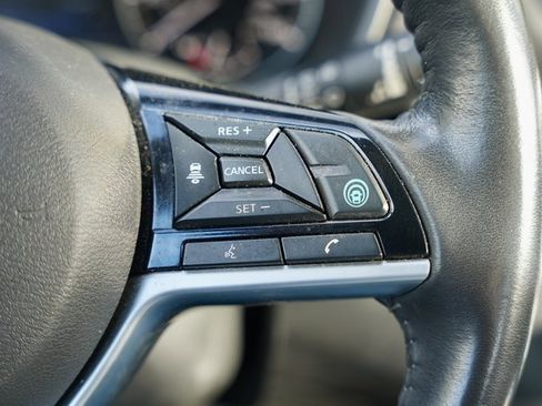 Used 2023 Nissan Altima 2.5 SV w/ SV Premium Package image 17