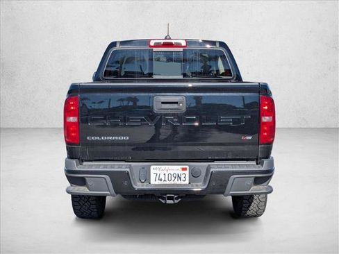 Used 2022 Chevrolet Colorado Z71 w/ Z71 Midnight Edition image 6