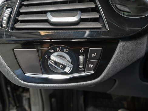 Used 2019 BMW 530i xDrive w/ Convenience Package image 29