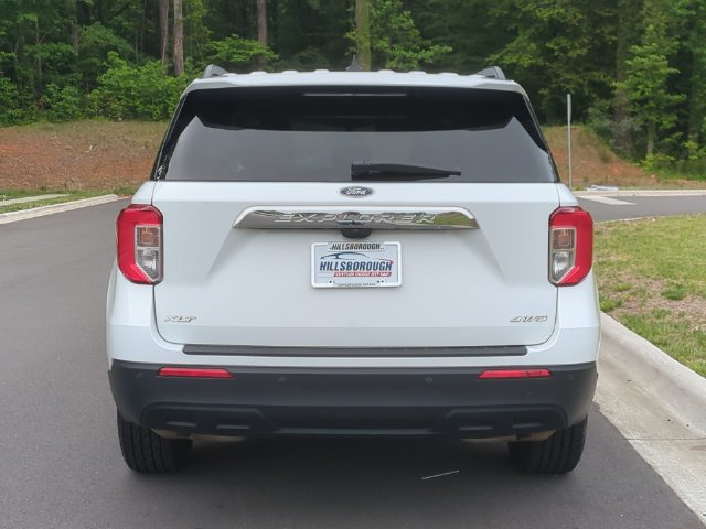 Used 2023 Ford Explorer XLT AWD/4WD image 12