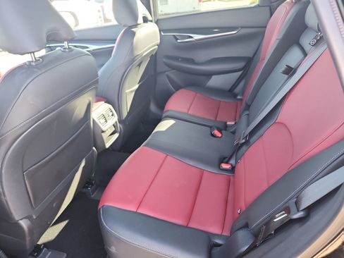 Used 2025 INFINITI QX50 Sport image 10