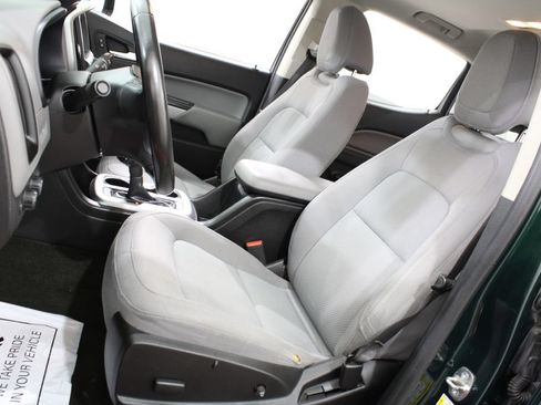 Used 2015 Chevrolet Colorado LT w/ LT Convenience Package AWD/4WD image 16
