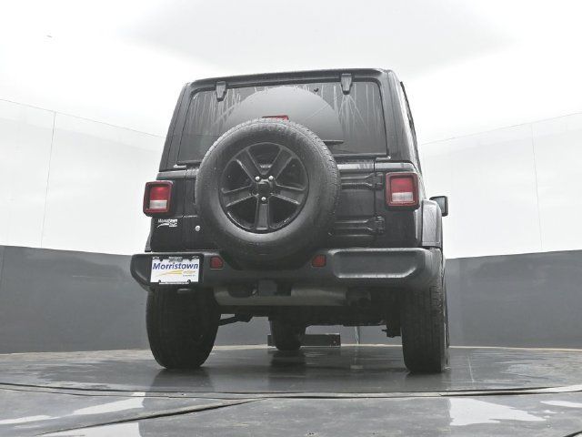 Used 2020 Jeep Wrangler Unlimited Sahara AWD/4WD image 33