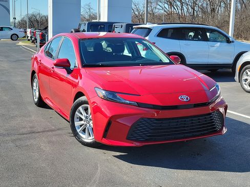 Certified 2025 Toyota Camry LE image 36