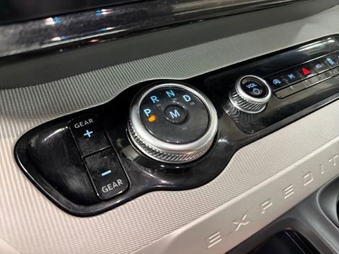 Certified 2025 Ford Expedition Max Active RWD image 30