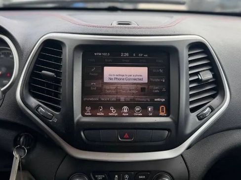 Used 2015 Jeep Cherokee Trailhawk w/ Trailer Tow Group AWD/4WD image 15