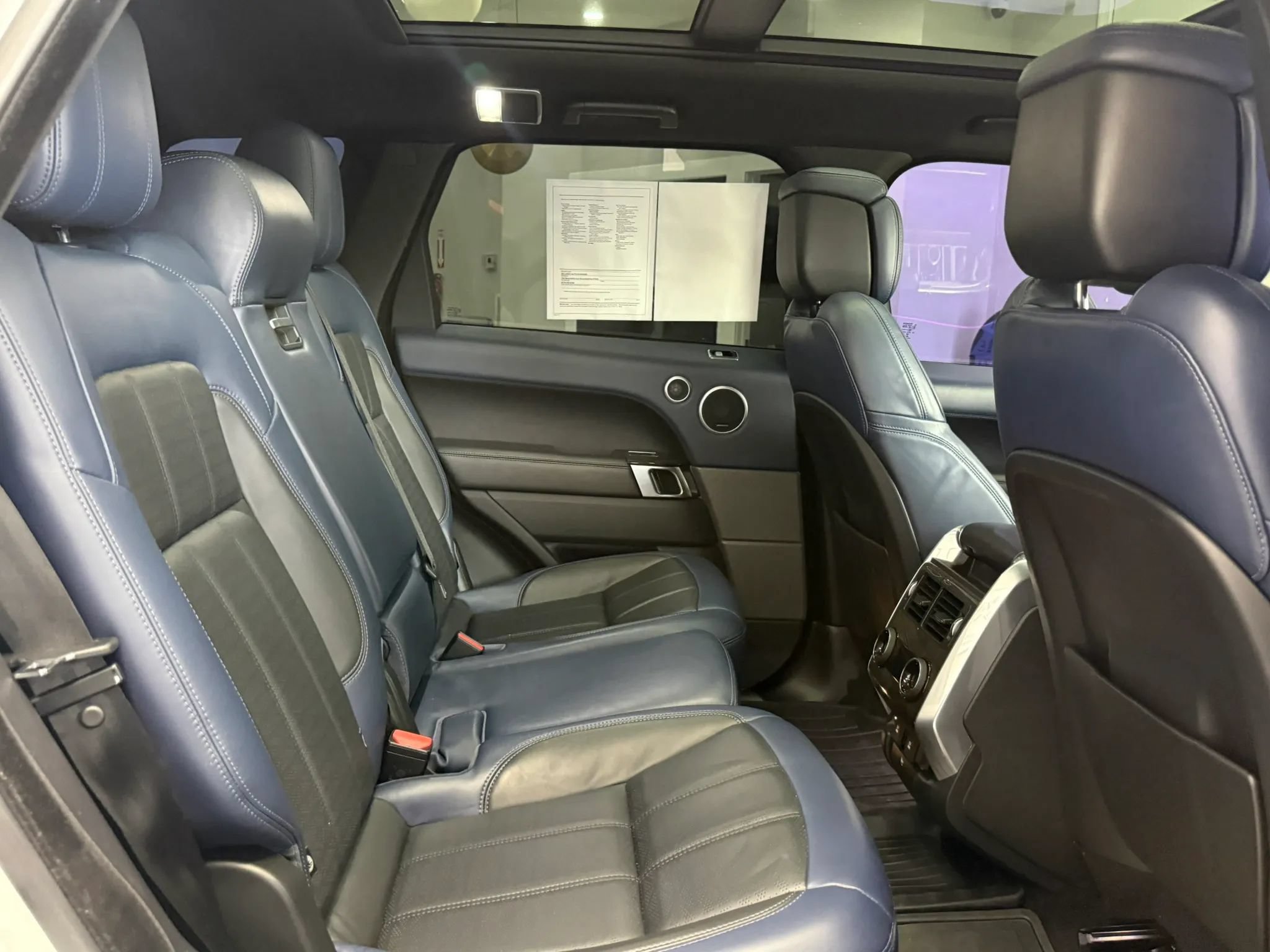 Used 2019 Land Rover Range Rover Sport HSE Dynamic AWD/4WD image 30