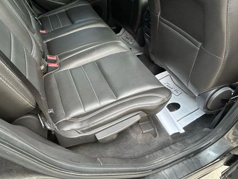 Used 2015 Ford Escape SE w/ Leather Comfort Package AWD/4WD image 11