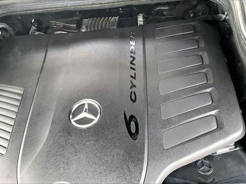 Used 2020 Mercedes-Benz GLS 450 4MATIC image 33