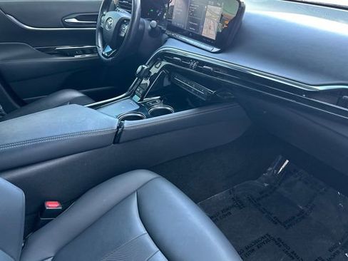 Used 2022 Toyota Mirai w/ Advanced Technology Package RWD image 17