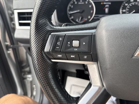 Used 2024 Mitsubishi Outlander SE AWD/4WD image 19