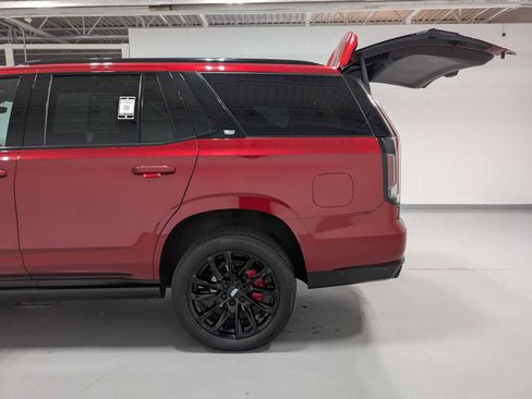 Used 2021 Cadillac Escalade Sport w/ Driver Assist Tech Package image 11