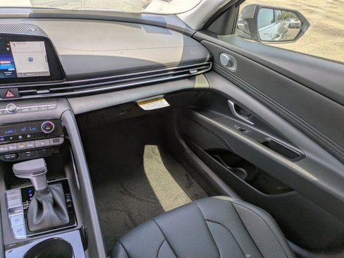 New 2026 Hyundai Elantra Limited FWD image 11