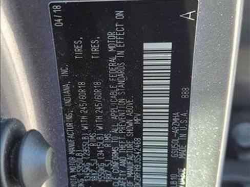 Used 2018 Toyota Highlander XLE image 26