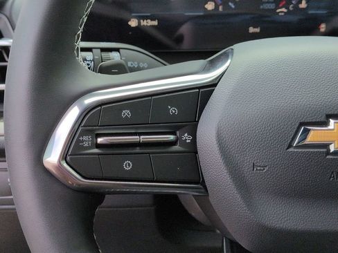 New 2026 Chevrolet Traverse LT w/ Sun and Wheel Package FWD image 19