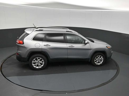 Used 2014 Jeep Cherokee Latitude AWD/4WD image 41