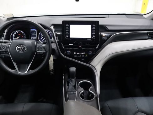 Used 2022 Toyota Camry LE image 26