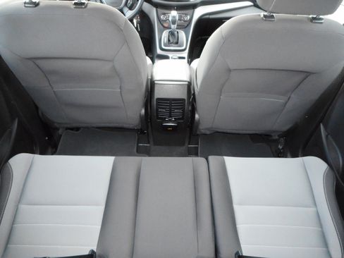 Used 2015 Ford C-MAX SE image 23