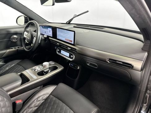 Used 2023 Genesis GV60 Performance AWD/4WD image 32
