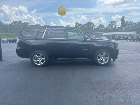 Used 2016 GMC Yukon SLT AWD/4WD image 11