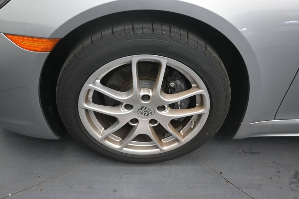 Used 2024 Porsche 718 Cayman RWD image 9