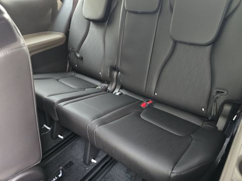 New 2026 Kia Carnival LXS image 13