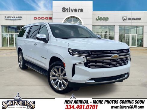 Used 2021 Chevrolet Suburban Premier RWD image 1