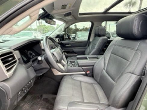 Used 2022 Toyota Tundra Limited AWD/4WD image 2
