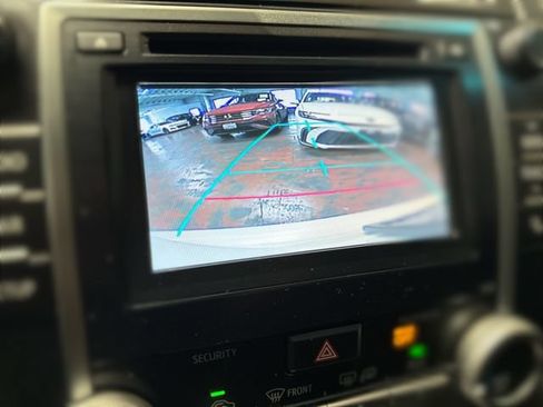 Used 2014 Toyota Camry SE FWD image 23