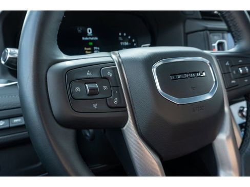 Used 2024 GMC Yukon Denali image 27