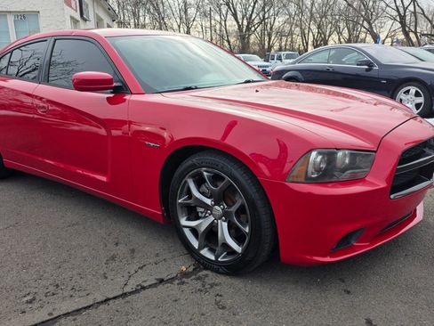 Used 2013 Dodge Charger R/T image 9