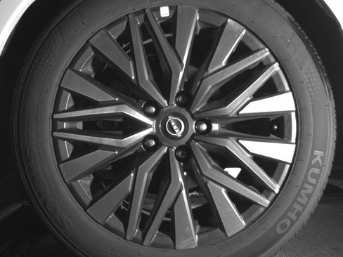 Used 2025 Nissan Altima 2.5 SV image 14