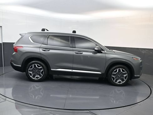 Used 2022 Hyundai Santa Fe Limited FWD image 3