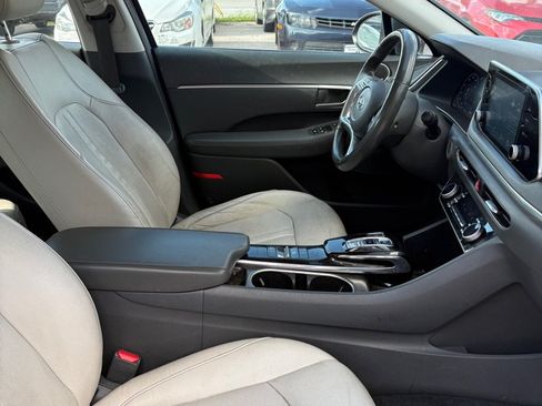Used 2020 Hyundai Sonata SEL w/ Premium + Sunroof Package FWD image 14
