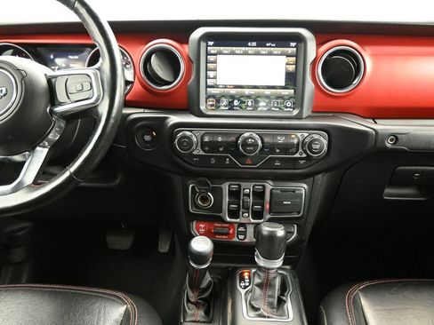 Used 2020 Jeep Gladiator Rubicon AWD/4WD image 17