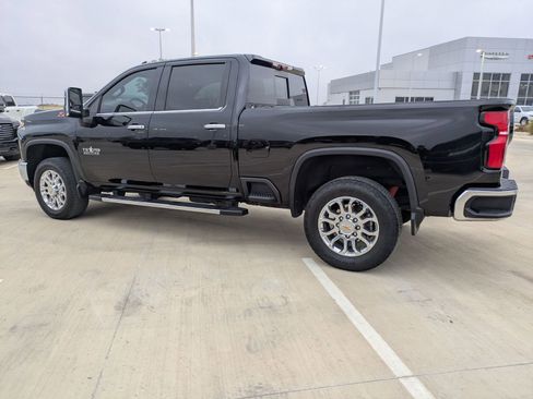 Used 2025 Chevrolet Silverado 2500 LTZ w/ LTZ Premium Texas Edition image 6