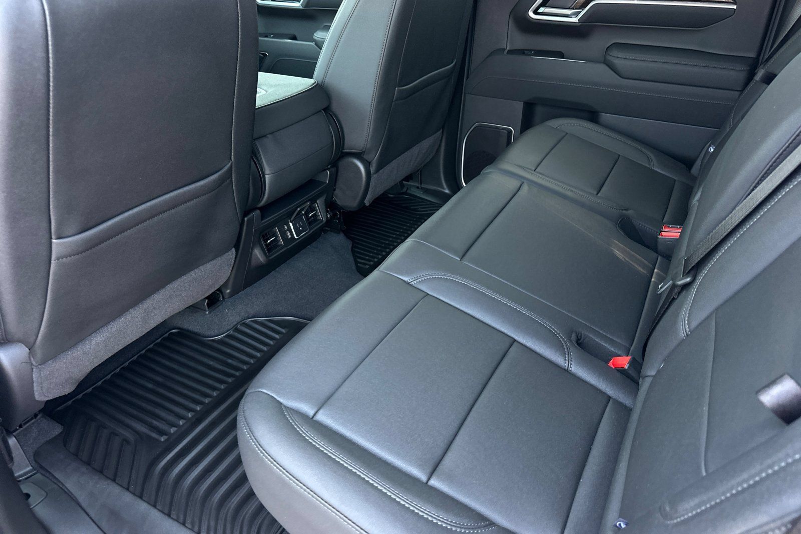 New 2026 Chevrolet Silverado 1500 LT w/ Leather Package RWD image 12