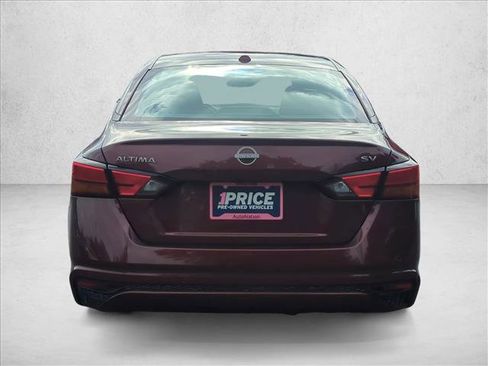 Used 2024 Nissan Altima 2.5 SV image 7