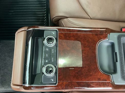 Used 2013 Audi A8 L 3.0T w/ Driver Assistance Pkg image 18