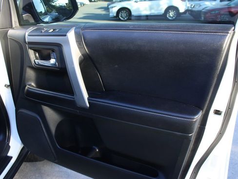 Used 2016 Toyota 4Runner SR5 RWD image 20
