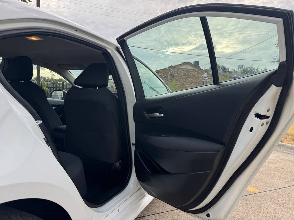 Used 2021 Toyota Corolla LE w/ Carpet Mat Package (TMS) FWD image 27